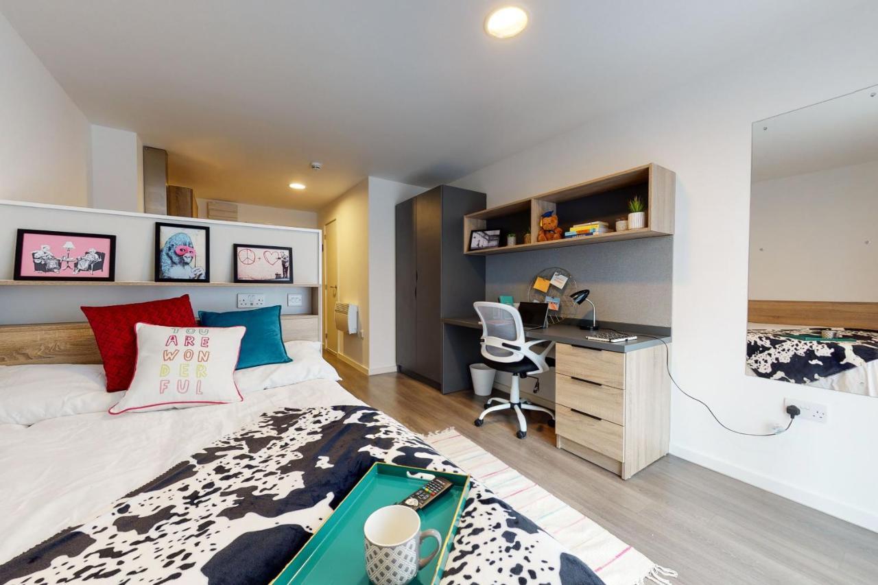 Private Bedrooms With Shared Kitchen, Studios And Apartments At Canvas Glasgow Near The City Centre For Students Only ภายนอก รูปภาพ